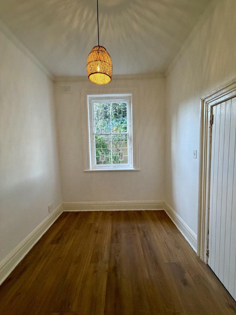 To Let 6 Bedroom Property for Rent in Muizenberg Western Cape